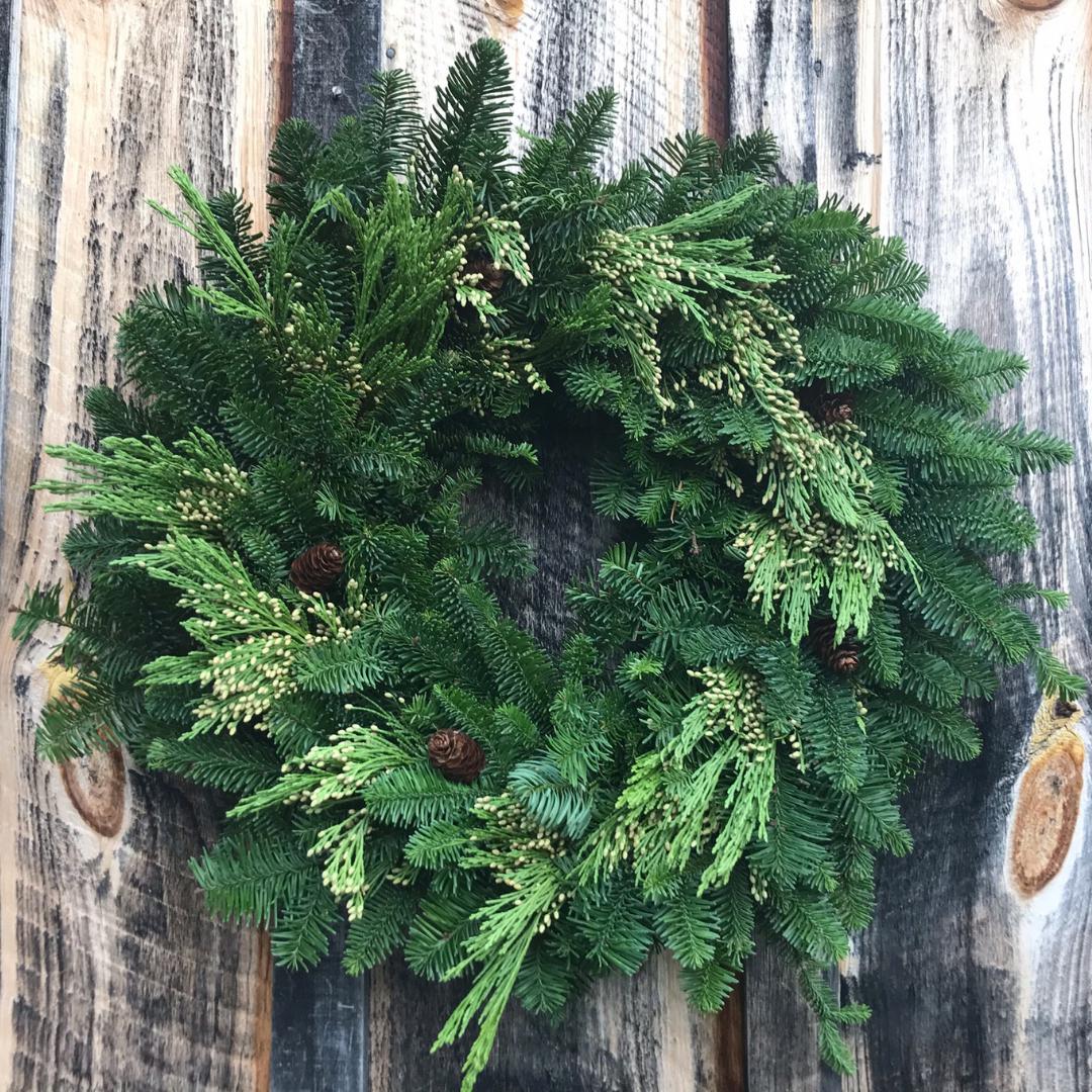 Incense Cedar Medley Wreath