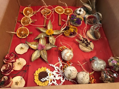 Handcrafted Nature's Best Decorations Workshop